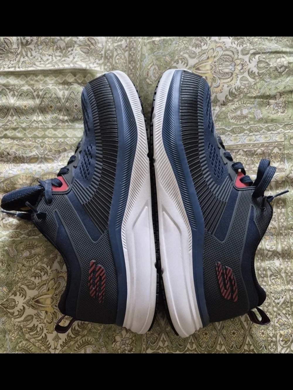 Skechers durable men